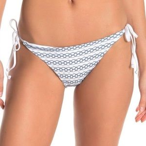 Splendid White & Grey Avalon Eyelet Side Tie Bikini Bottoms Sz M